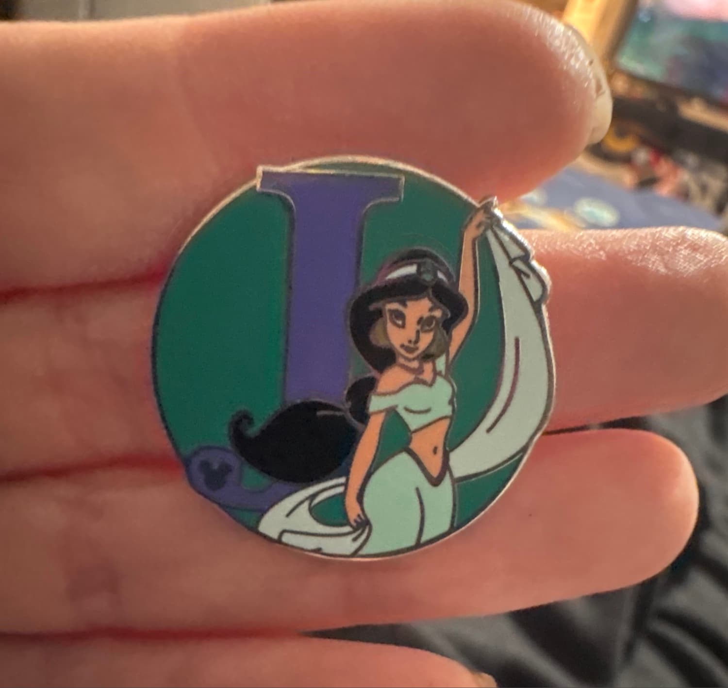 Disney WDW Hidden Mickey Series III - Alphabet - Jasmine (J) front
