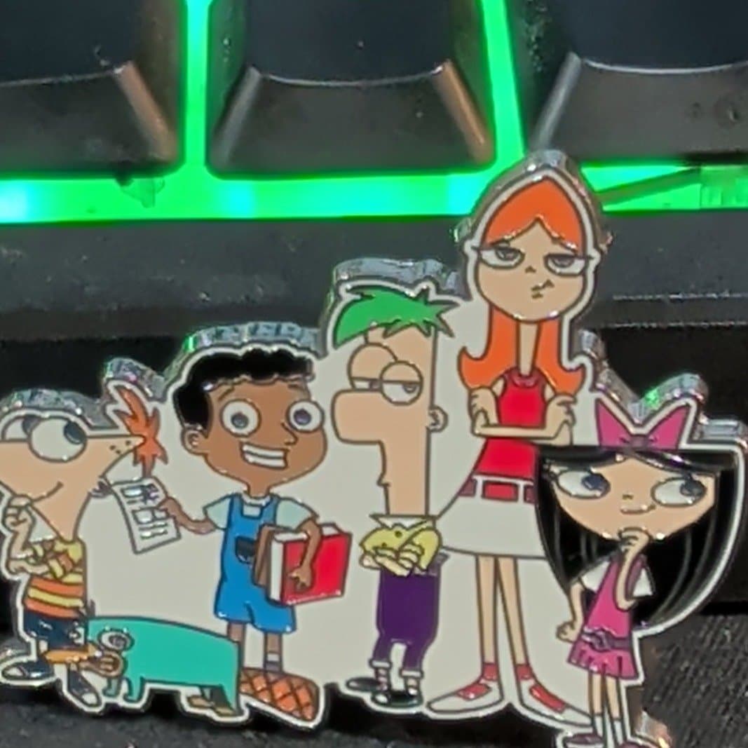 Disney Pin - Phineas and Ferb Cast front