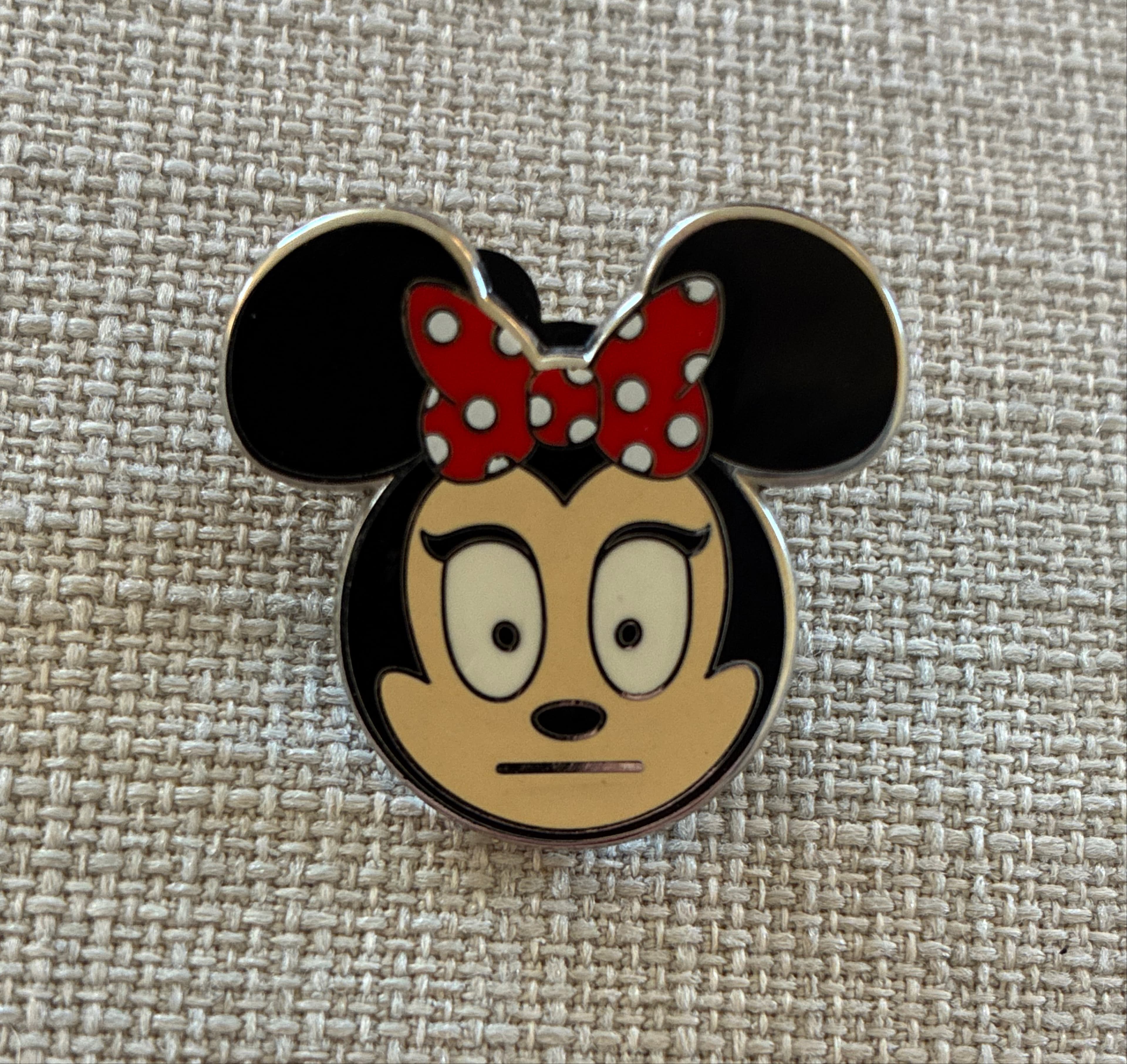 Minnie Mouse Surprise Face Emoji Pin front