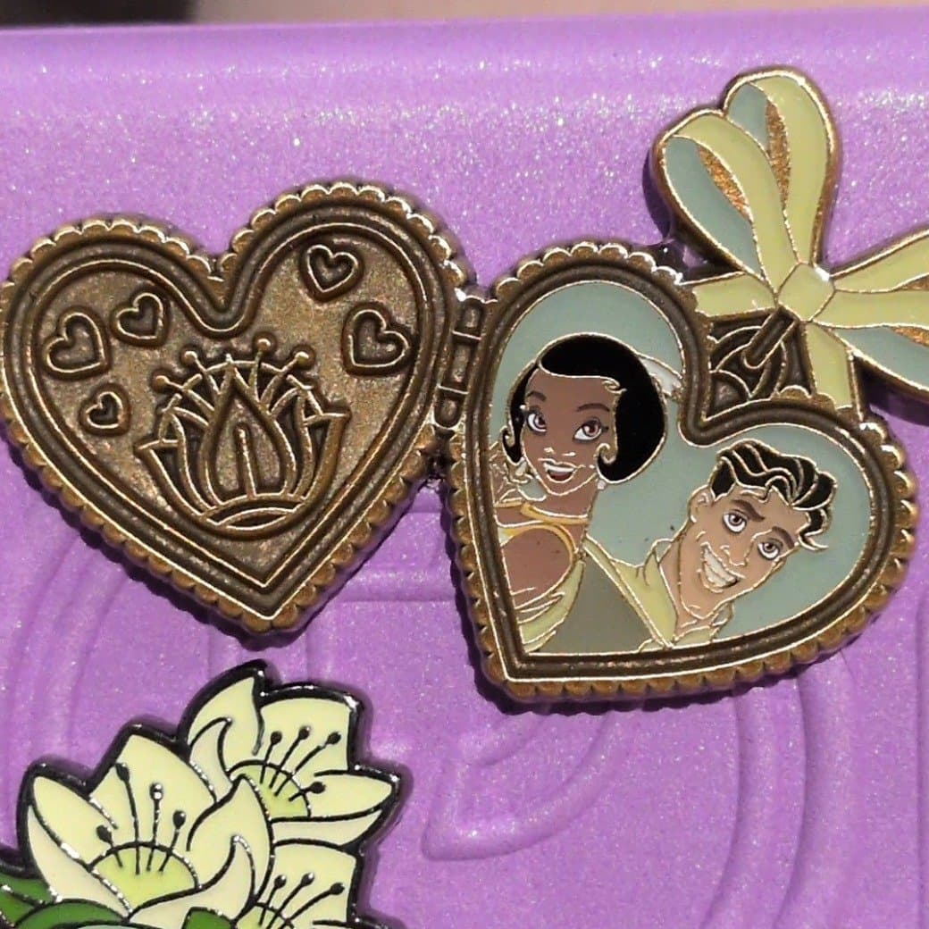 Loungefly Disney Princess Heart Couple Locket Pin - Tiana and Naveen front