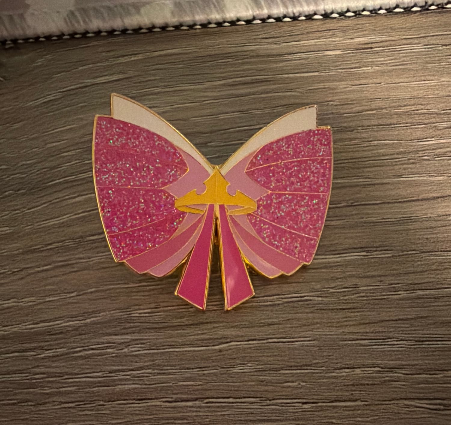 Loungefly Disney Princess Glitter Bow Mystery Pin - Aurora Sleeping Beauty front
