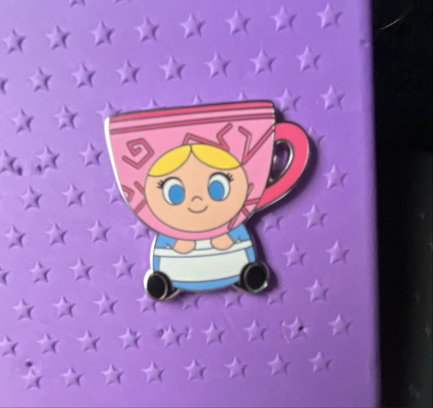 Disney Parks 2025 Mini MixIts Mix It’s Mystery Pin Alice Pink Teacup Hat front