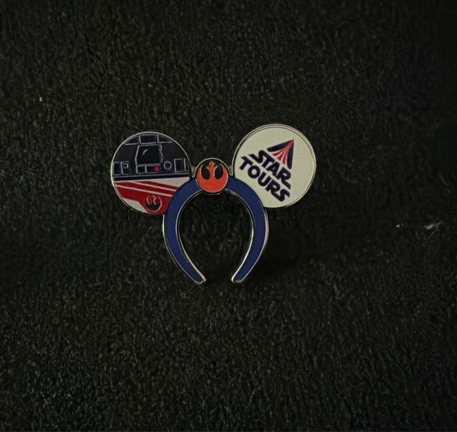 Hidden Disney 2026: Ear Headbands Pin - Star Tours front