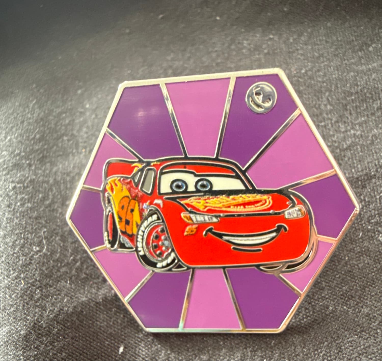 Hidden Disney 2026: Film Anniversaries Pin - Lightning McQueen front