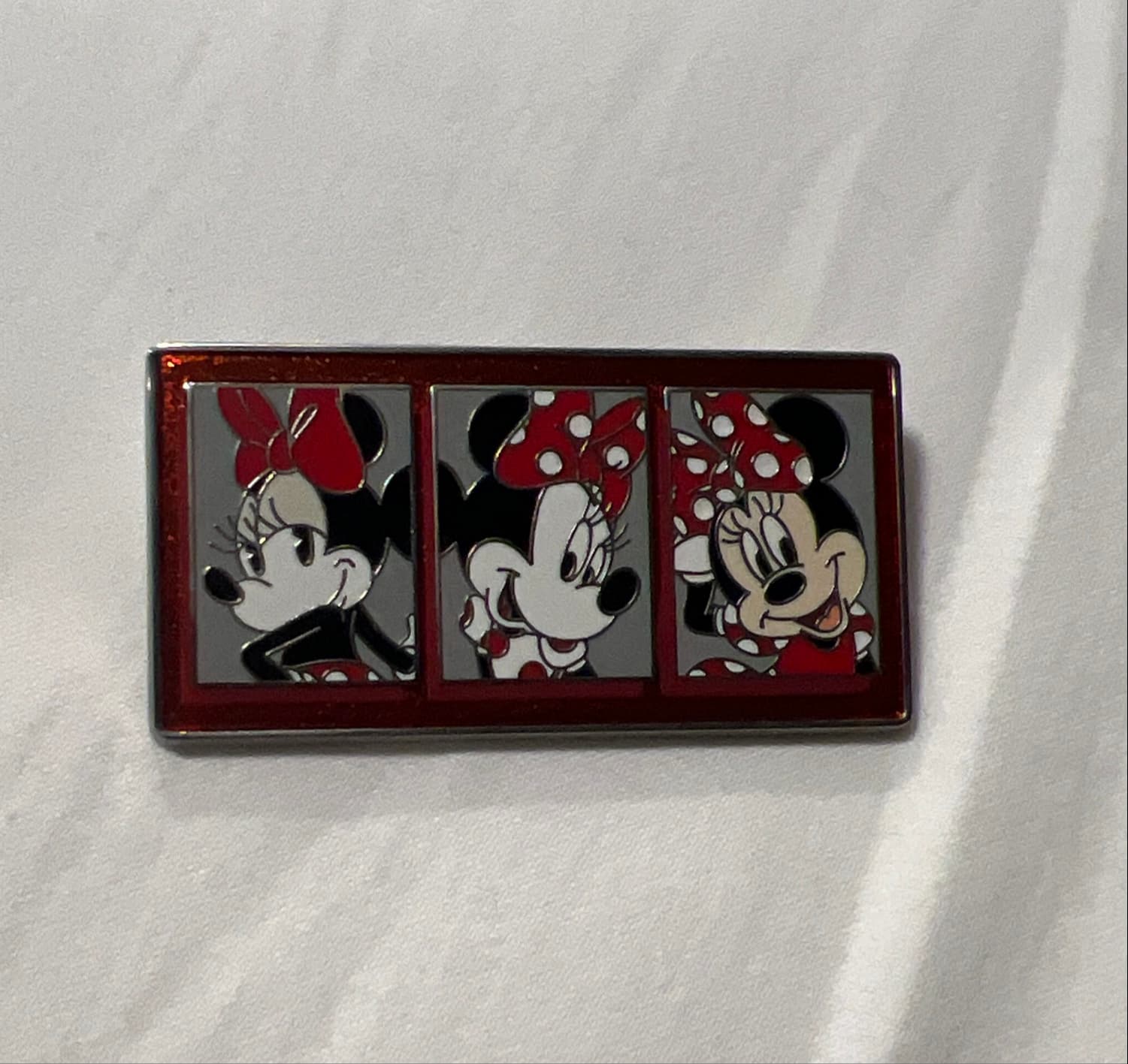 Minnie Mouse 3 Different Facial Expressions Pin front