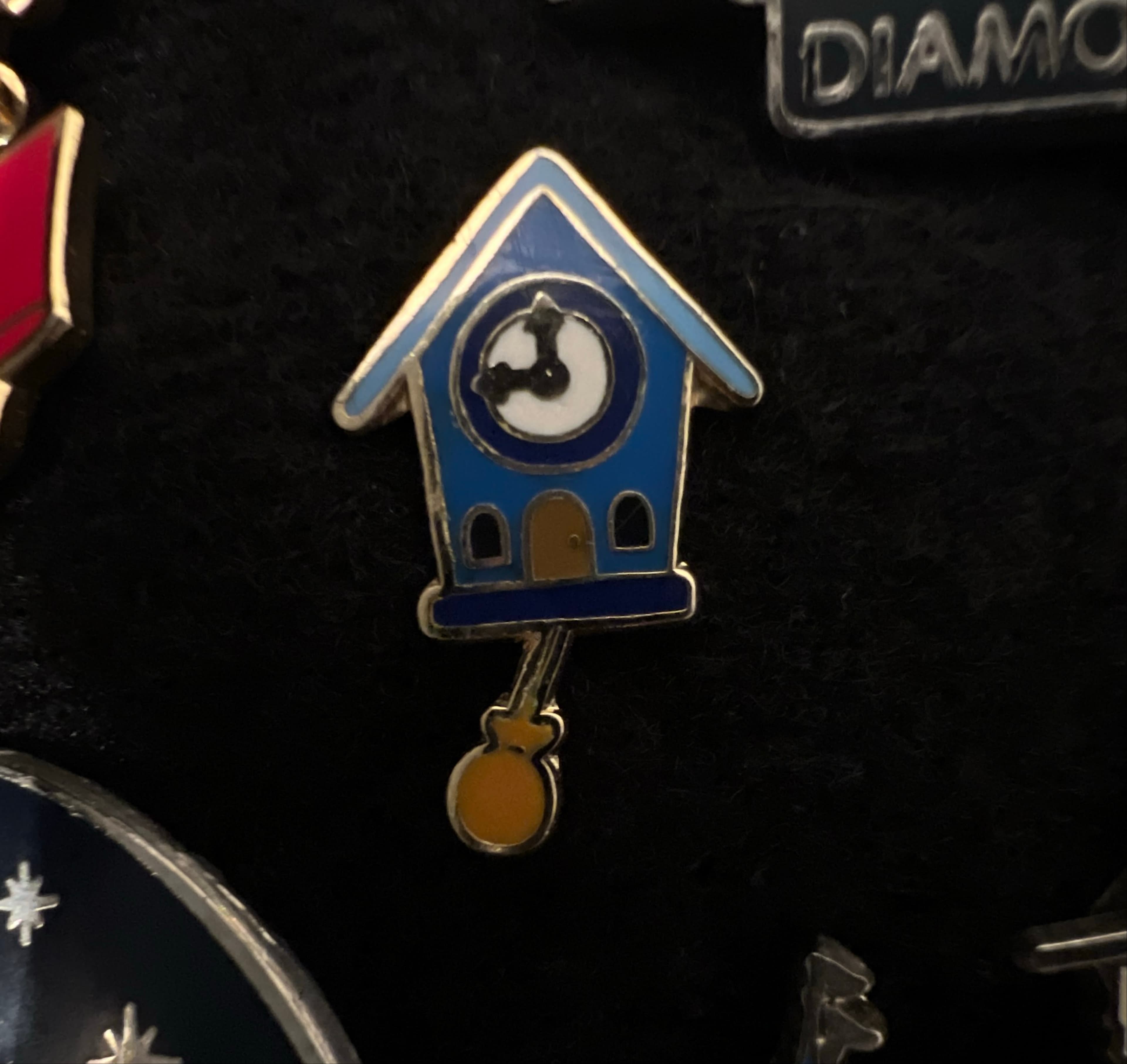 DLR - Cuckoo Clock - Pinocchio Series front