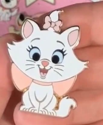 Marie front