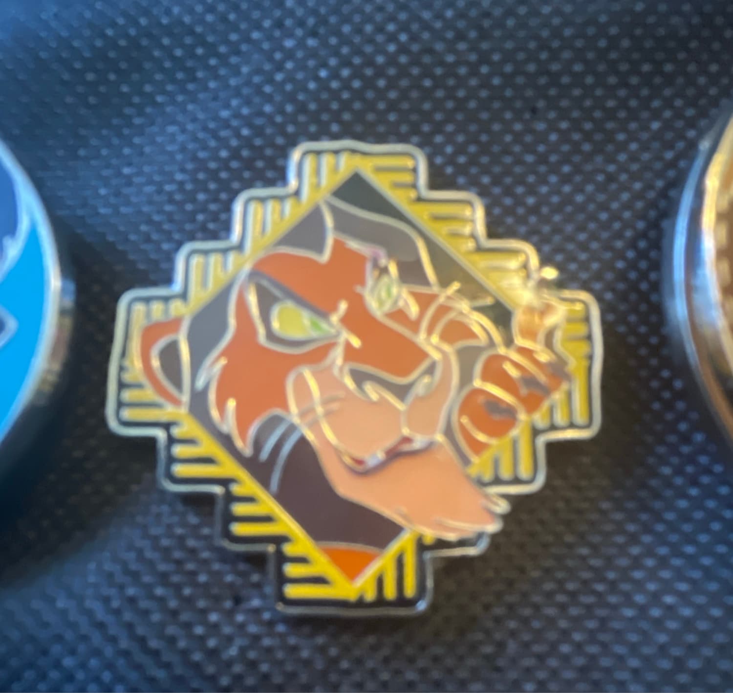 Disney Lion King Scar Starter Set Pin front