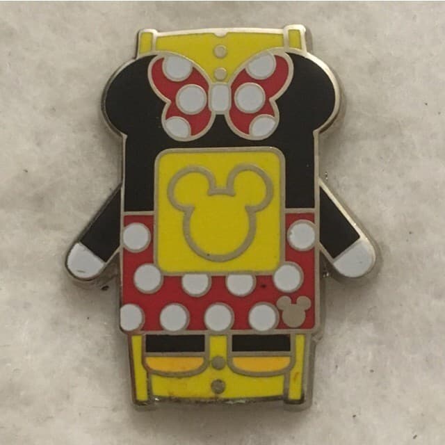 Hidden Mickey 2014 WDW - Magicbands - Minnie Mouse front