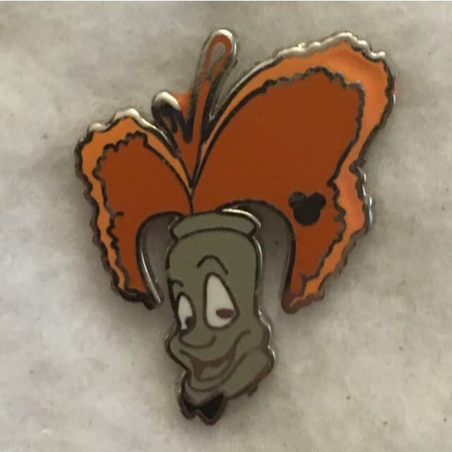 Hidden Mickey 2011 DLR - Fountains - Butterfly Completer front