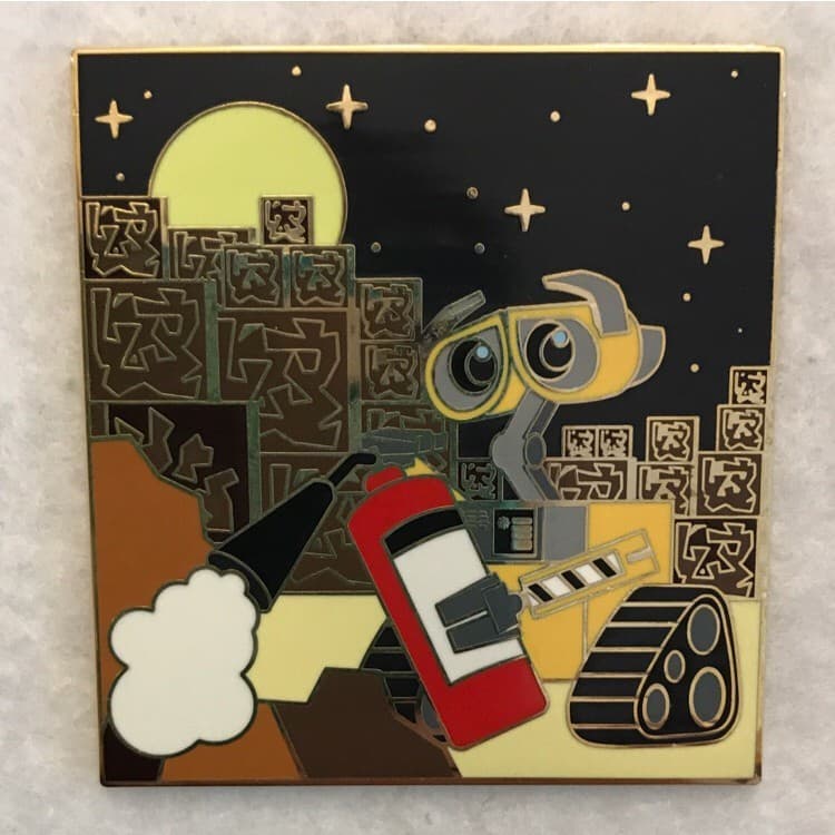 Wall-E with Fire Extinguisher front