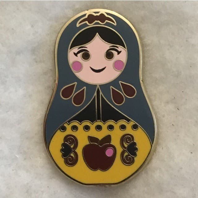 Nesting Dolls Mystery Set - Snow White front