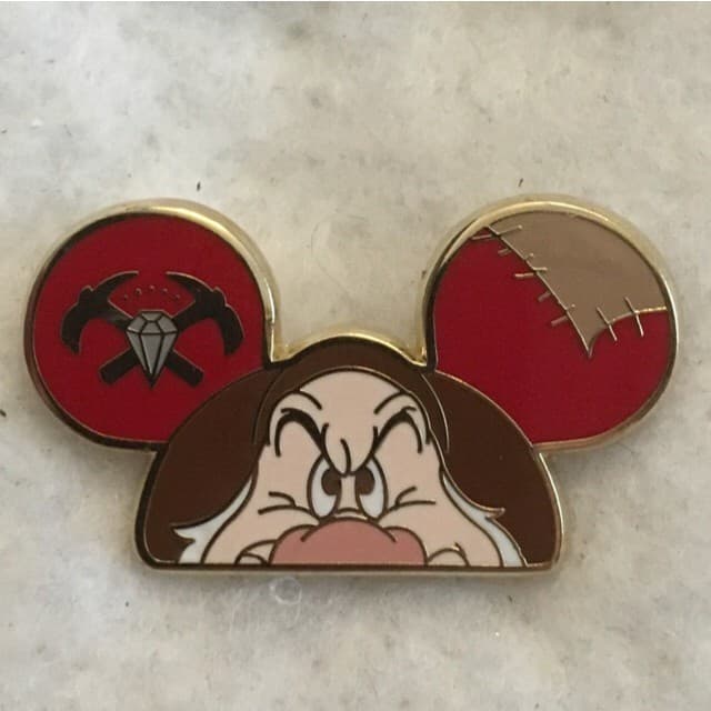 Character Ear Hat Mystery Set 1 - Grumpy front