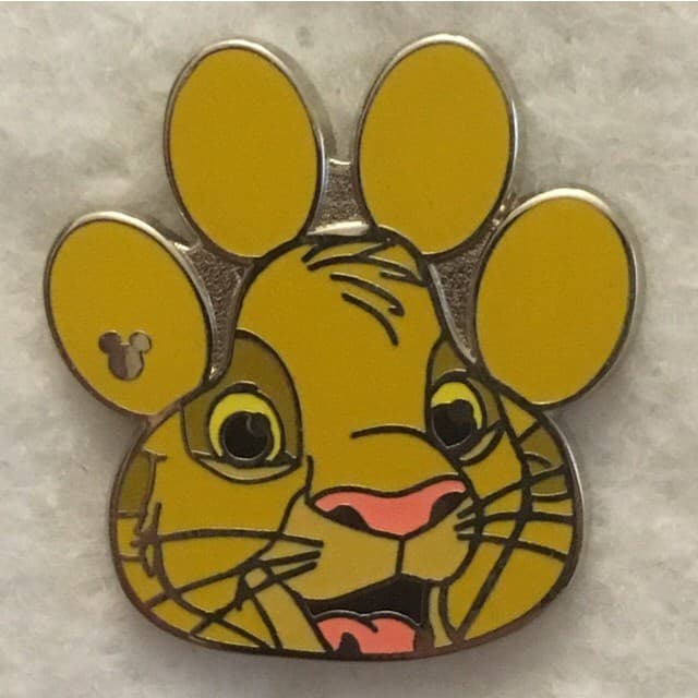 Hidden Mickey 2017 WDW - Paws - Simba front