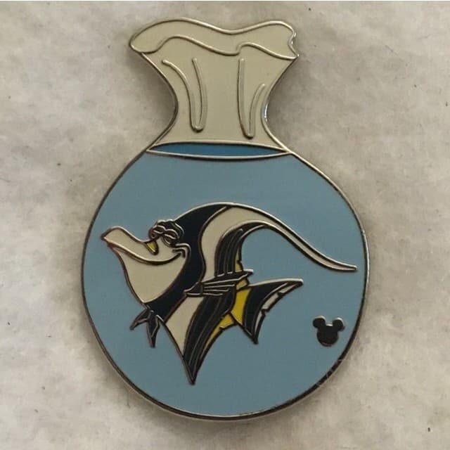 Lanyard Series 3 - Finding Nemo - Gill front