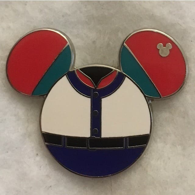 Hidden Mickey 2013 WDW - Costumes - The Seas front