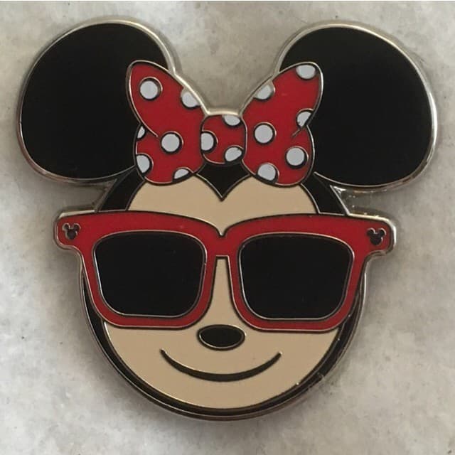 Emoji Blitz Booster Set - Minnie - Sunglasses front