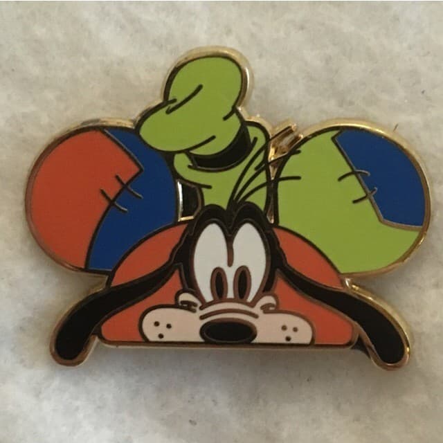 Character Ear Hat Mystery Set 1 - Goofy front