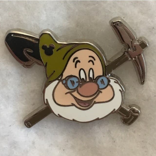 Hidden Mickey 2014 WDW - The Seven Dwarfs - Doc front