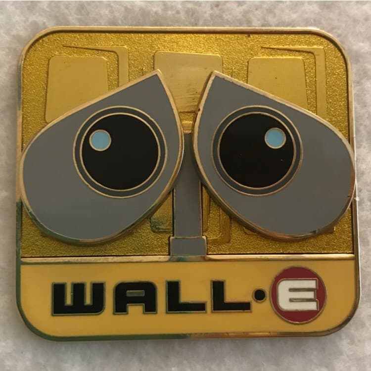 Wall-E with Swivel Eyes front