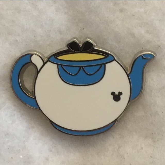 Hidden Mickey 2014 DLR - Teapots - Alice front