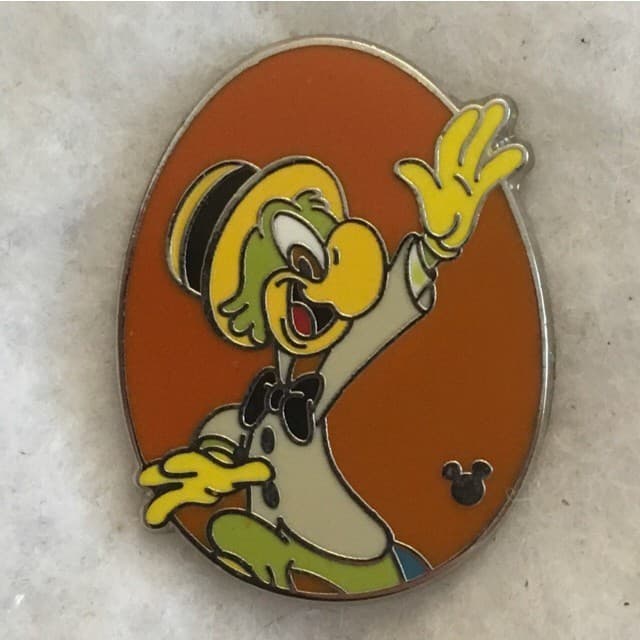 Hidden Mickey 2013 DLR - Birds - Jose front