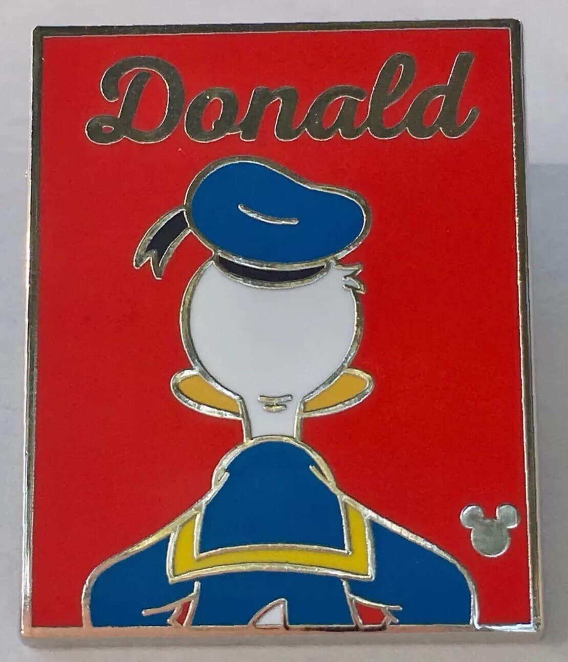 Hidden Mickey 2018 DLR - Character Backs - Donald Duck front