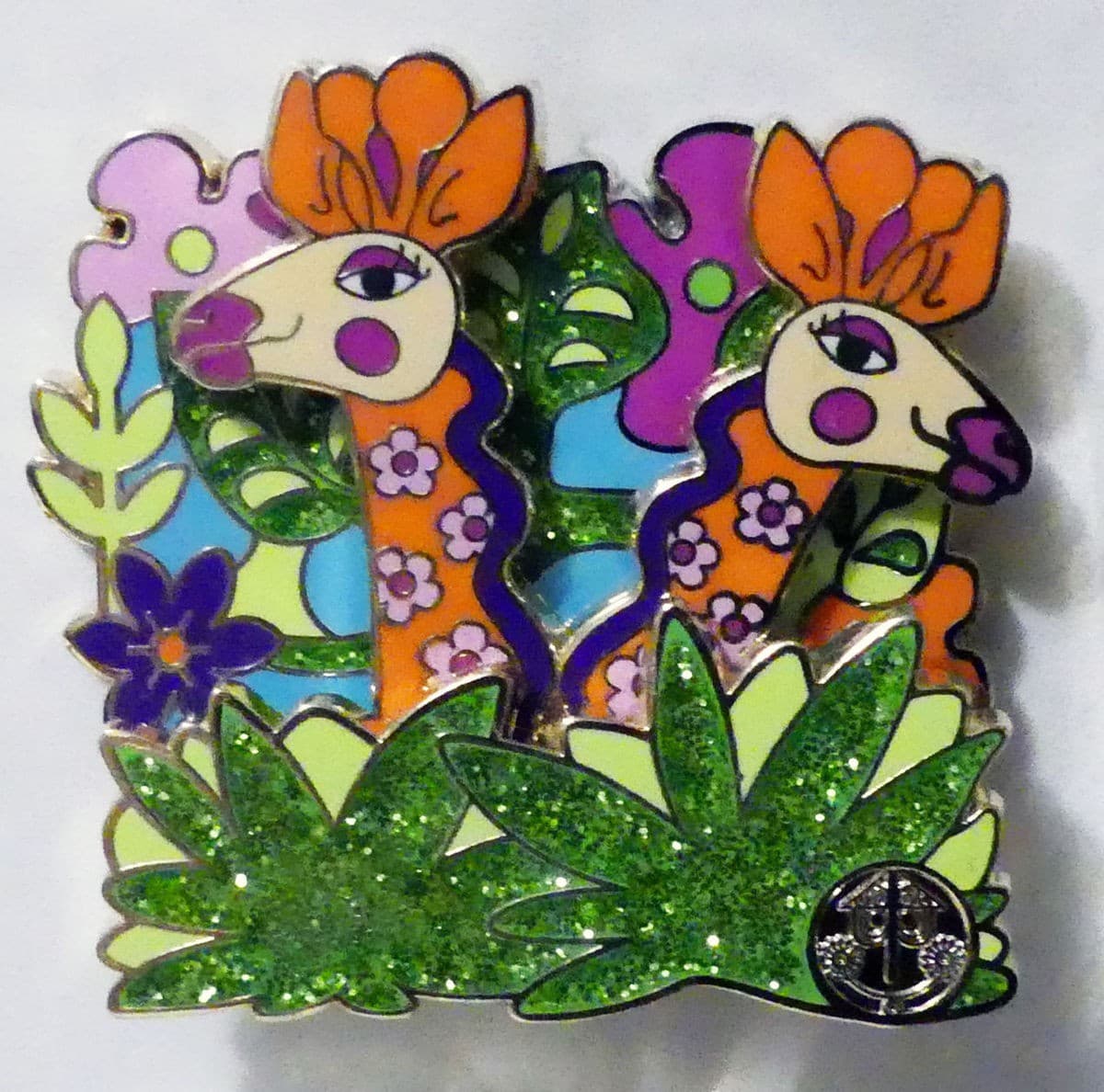 50 Years at Disneyland Park - it's a small world - Mystery Set - Giraffes front