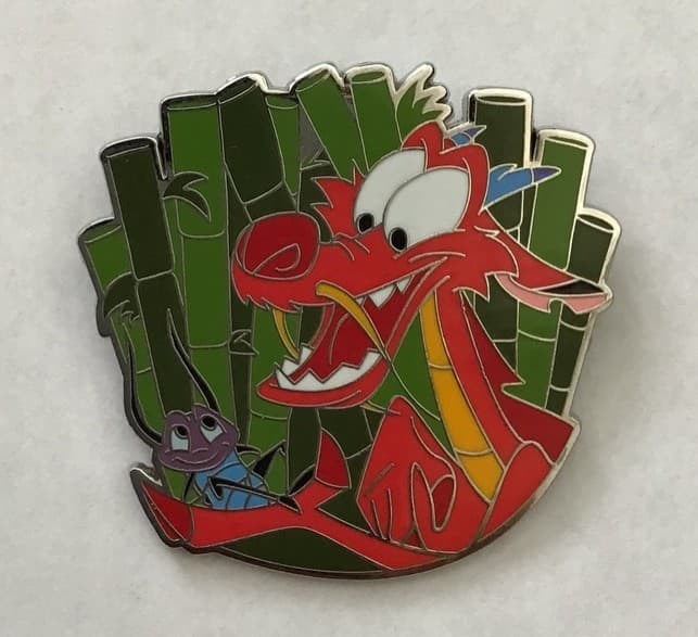 Mushu Holding Crickee front