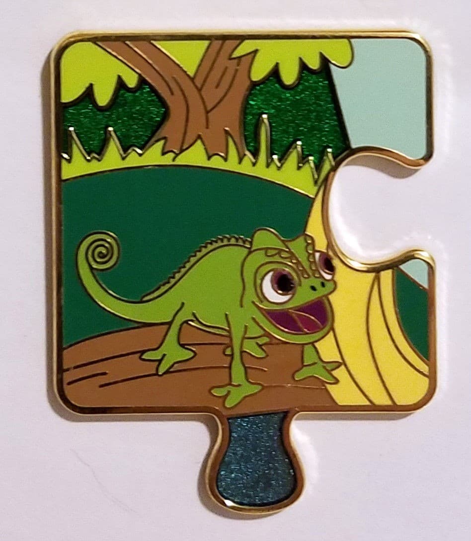 Character Connection Tangled Puzzle - Green Pascal front