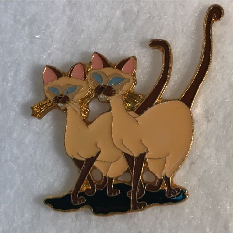 Lady and the Tramp 40th Anniversary Commemorative Tin Set - Si & Am front