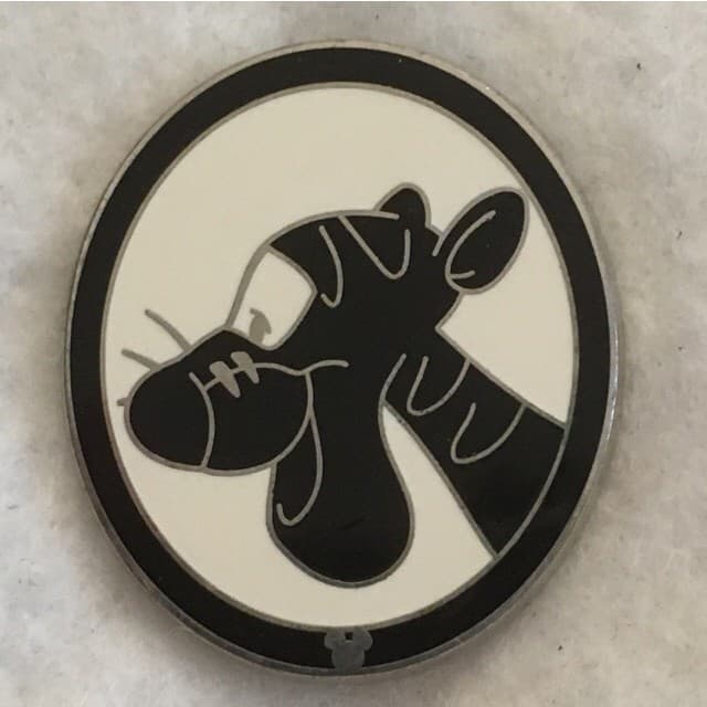 Hidden Mickey 2009 DLR - Silhouettes - Tigger front