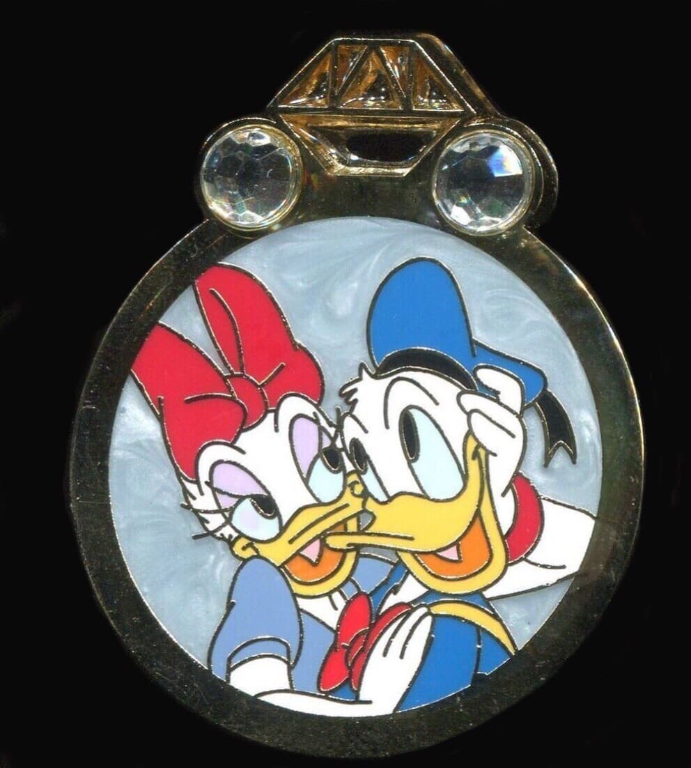 Disney Couples Reveal / Conceal Mystery Set - Daisy Duck and Donald Duck front