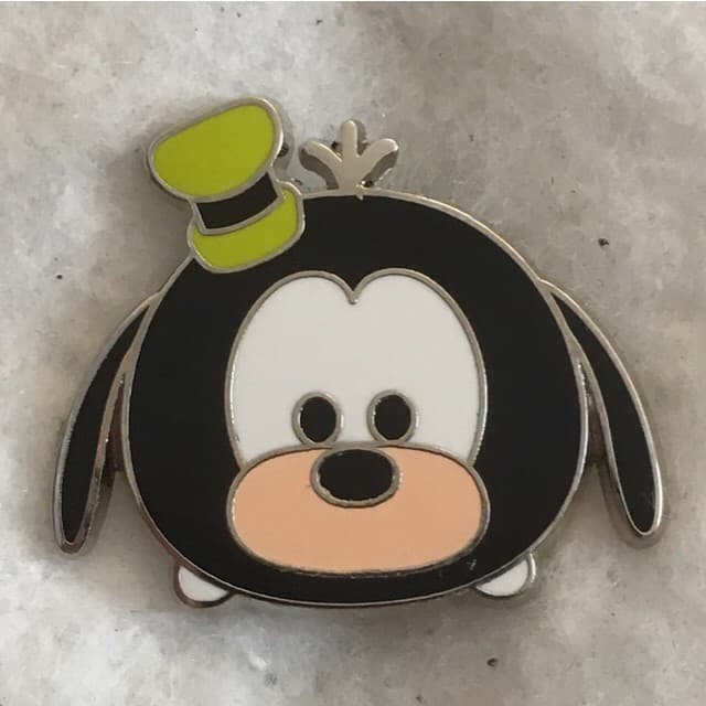 Tsum Tsum Mystery Set 1 - Goofy front