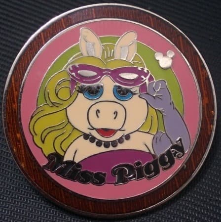 Lanyard Series 4 - Muppets - Miss Piggy front