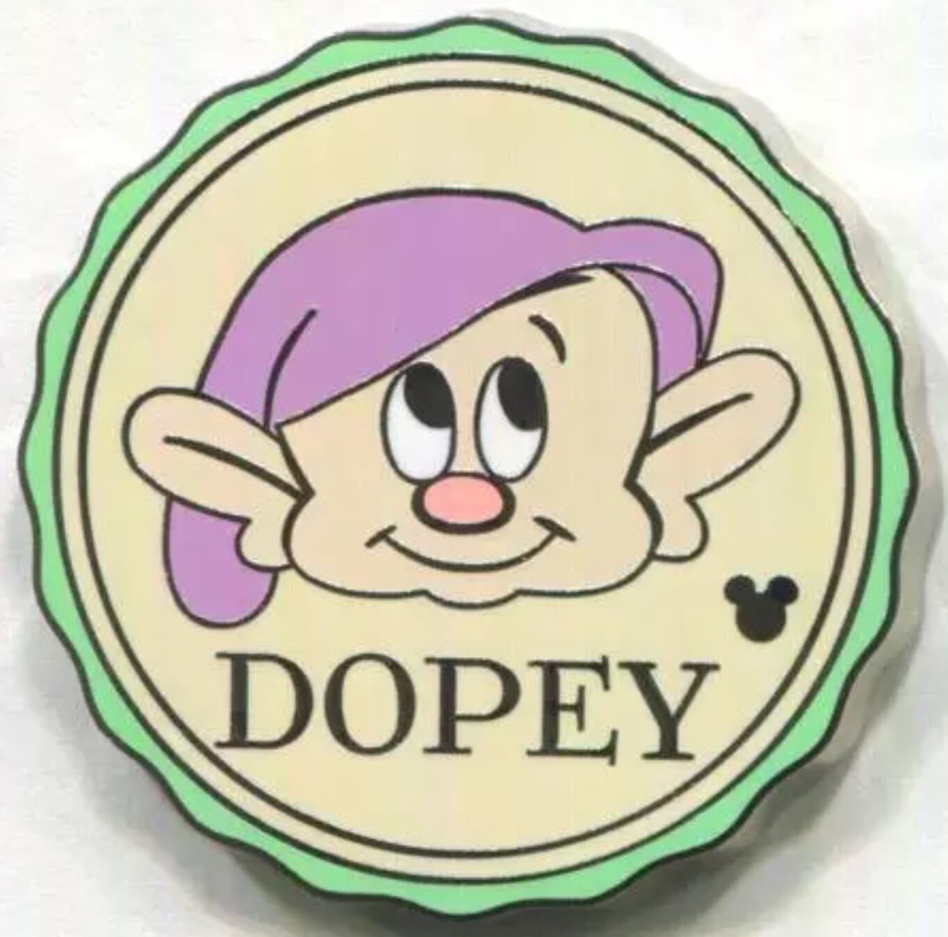 Hidden Mickey 2018 WDW - The Seven Dwarfs - Sneezy front