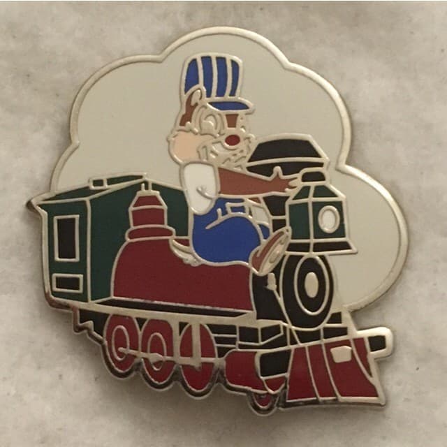 Mickey and Friends Train Mystery Set - Dale front