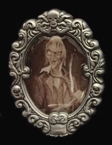 Haunted Mansion Cameo Mystery Collection - The Hatchet Man (Ghost Host) front