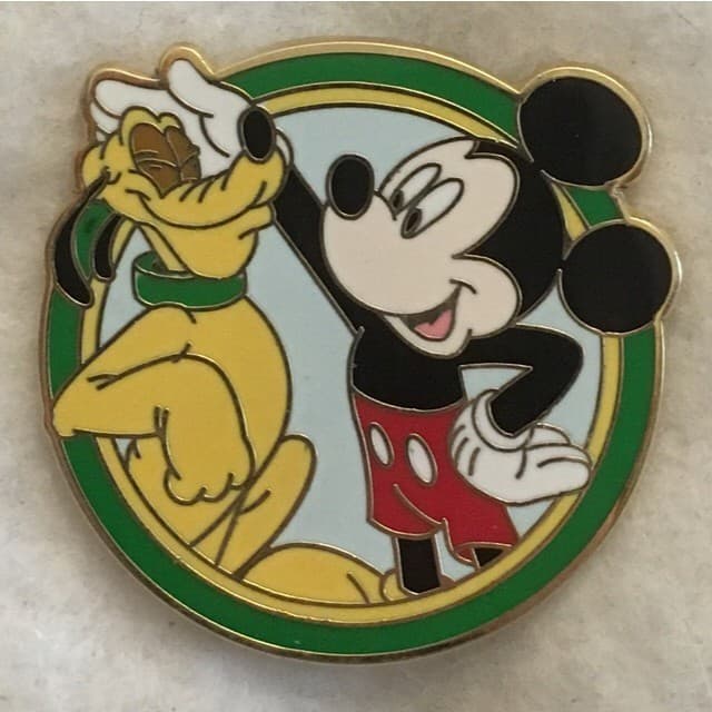 Best Friends Mystery Set - Mickey Mouse and Pluto front