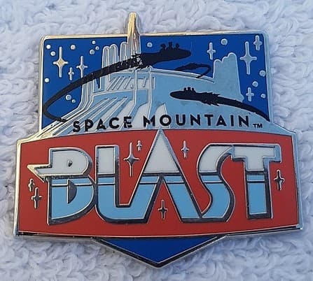 DLR Disney Mascots Mystery Set - Space Mountain front