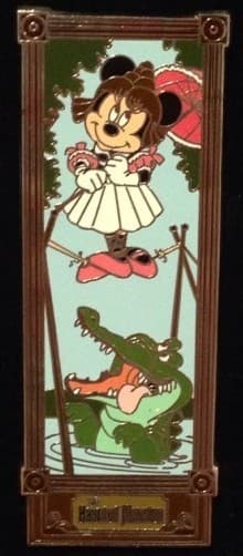 Character Stretch Portraits - Minnie Mouse front