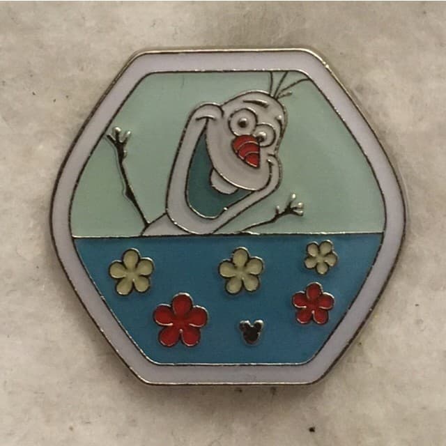 Hidden Mickey 2015 HKDL - Fun Day - Olaf front