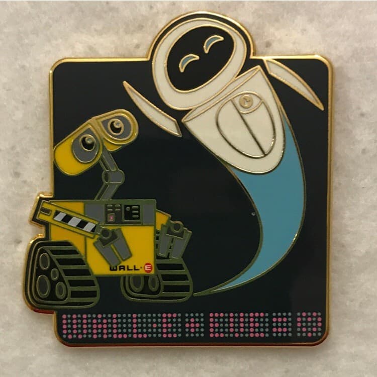 Wall-E Booster Set - Wall-E & Eve front