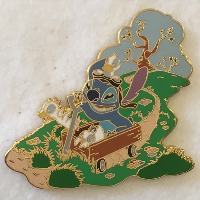 Stitch in Wagon front