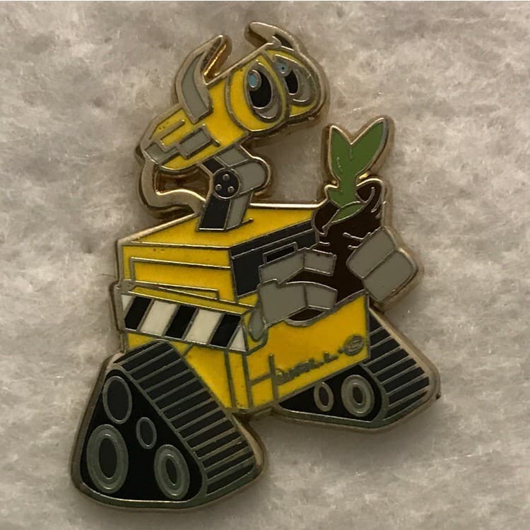 Wall-E Holding Plant front